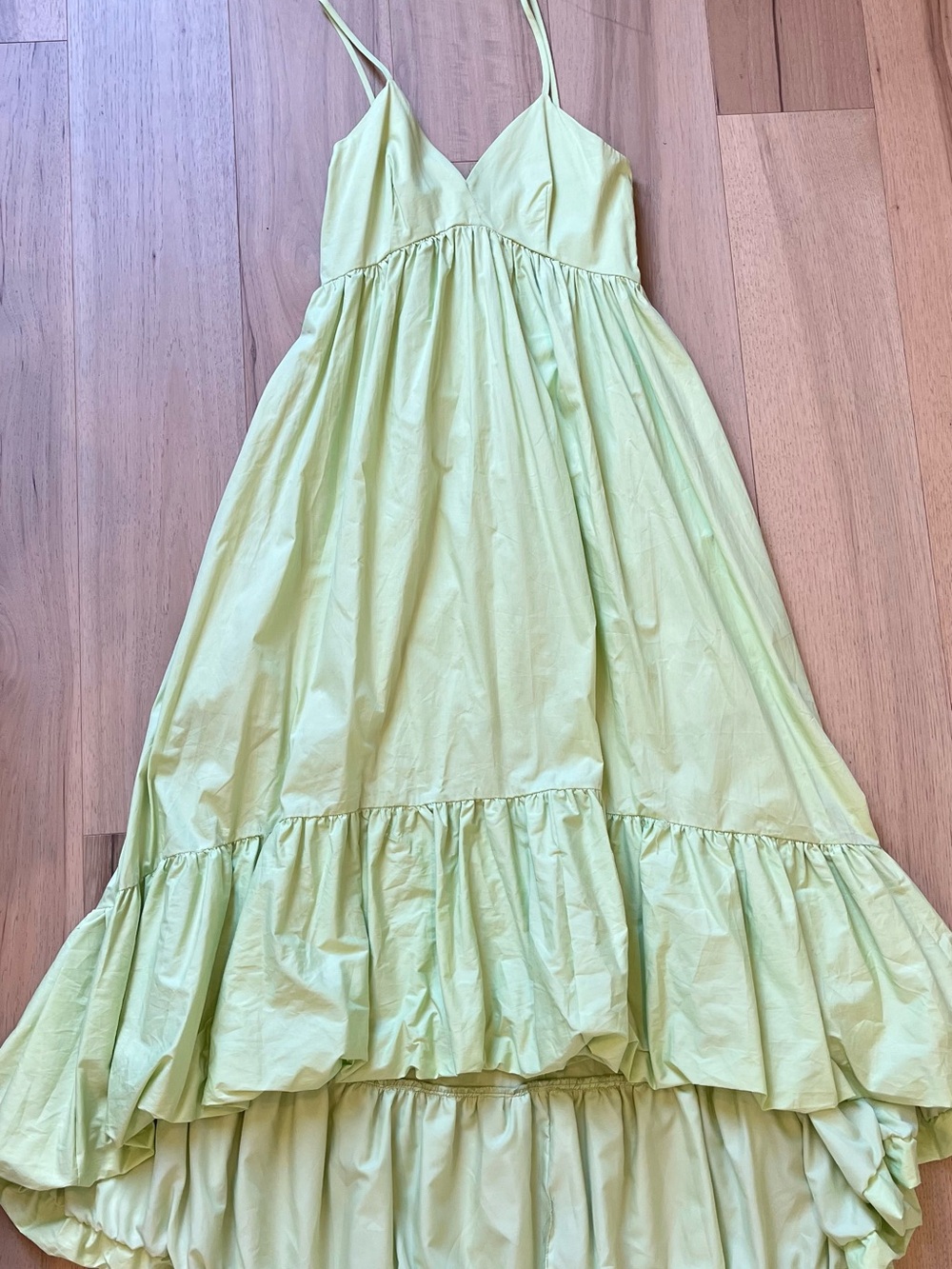 Muy Muy 💚 Lime Green Tiered Sundress with Spaghetti Straps and bubble hem!